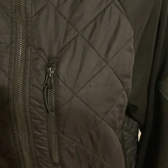 The North Face Jacket / Hoodie Size Medium - Picture 6 of 10